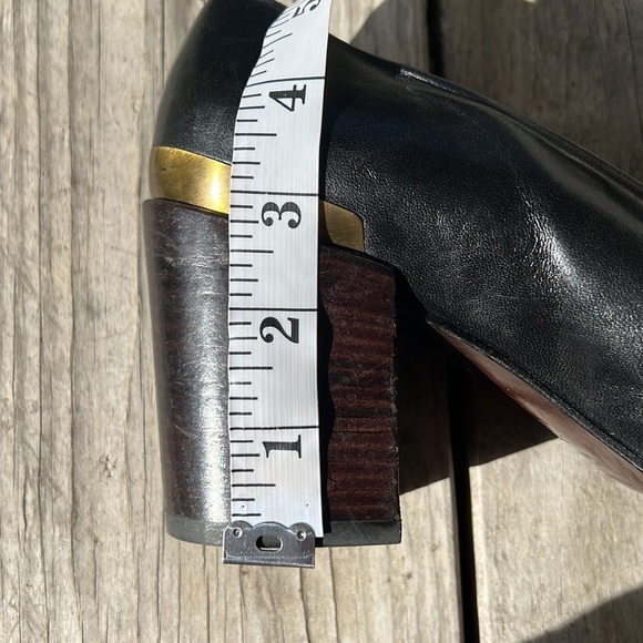 Stuart Weitzman Choke up Black Women's Pointed toe block heel pumps heels size 9 - Picture 12 of 12